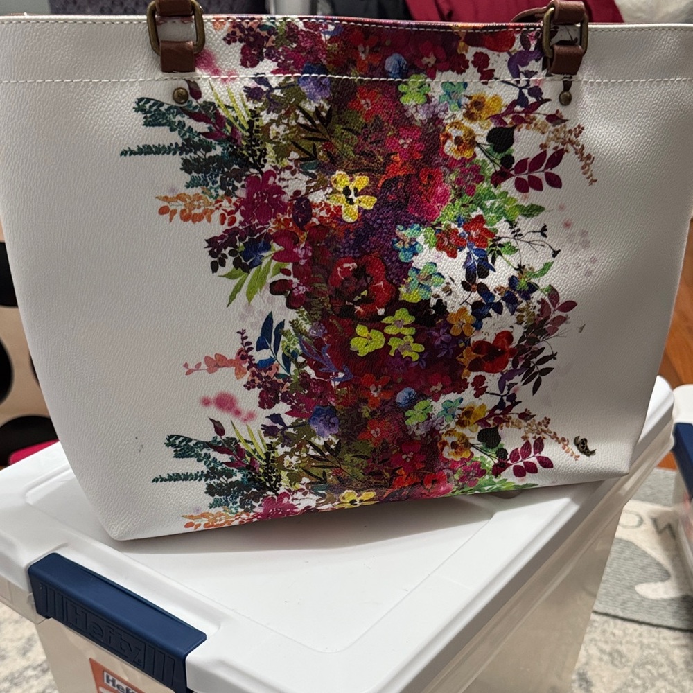 Elliott Lucca Multicolor Floral White Tote